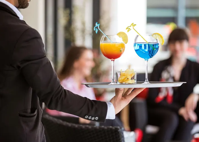 Ibis Saint Quentin En Yvelines - Velodrome