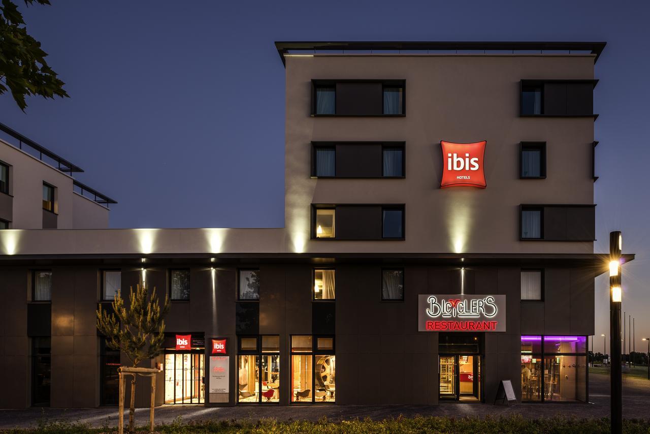 Ibis Saint Quentin En Yvelines - Velodrome Montigny-le-Bretonneux