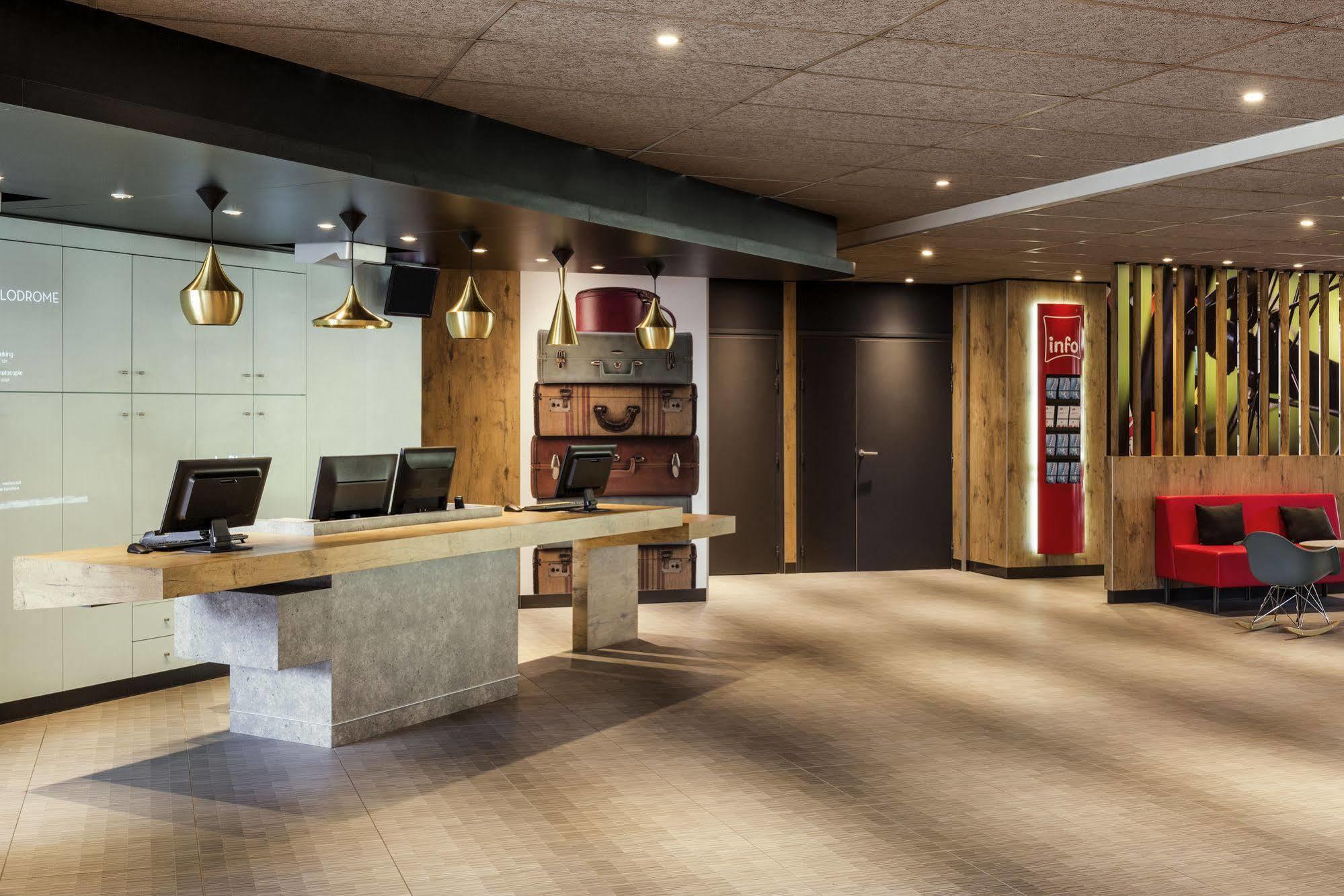 Ibis Saint Quentin En Yvelines - Velodrome Hotel 3*