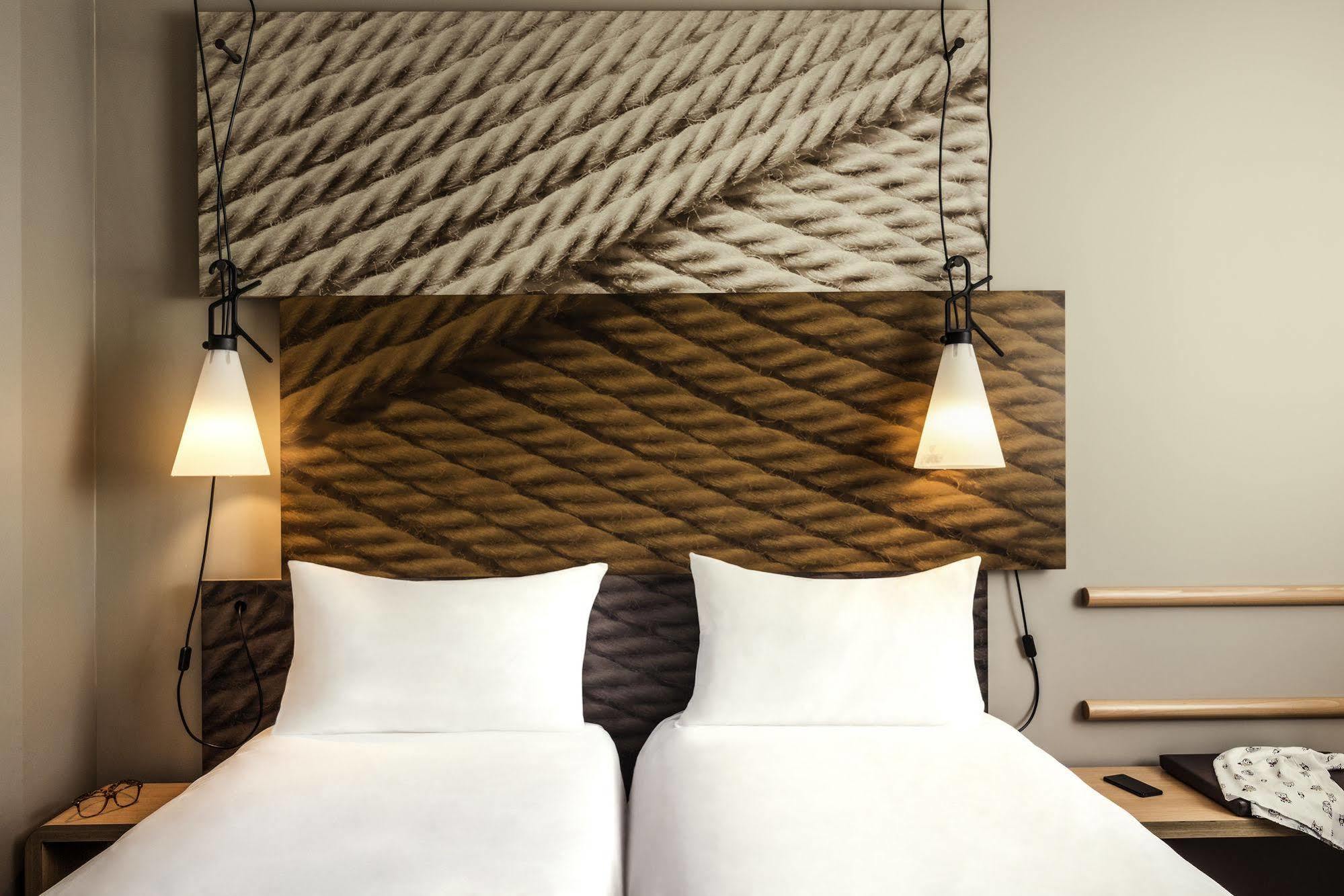 Hotel Ibis Saint Quentin En Yvelines - Velodrome